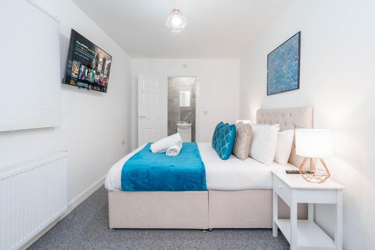 Two Bedroom Apartment - En Suites - Smart Tv'S - Wifi - Netflix - Bearwood Birmingham Exterior photo