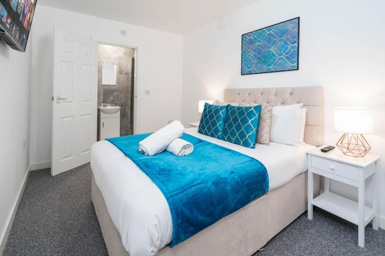 Two Bedroom Apartment - En Suites - Smart Tv'S - Wifi - Netflix - Bearwood Birmingham Exterior photo